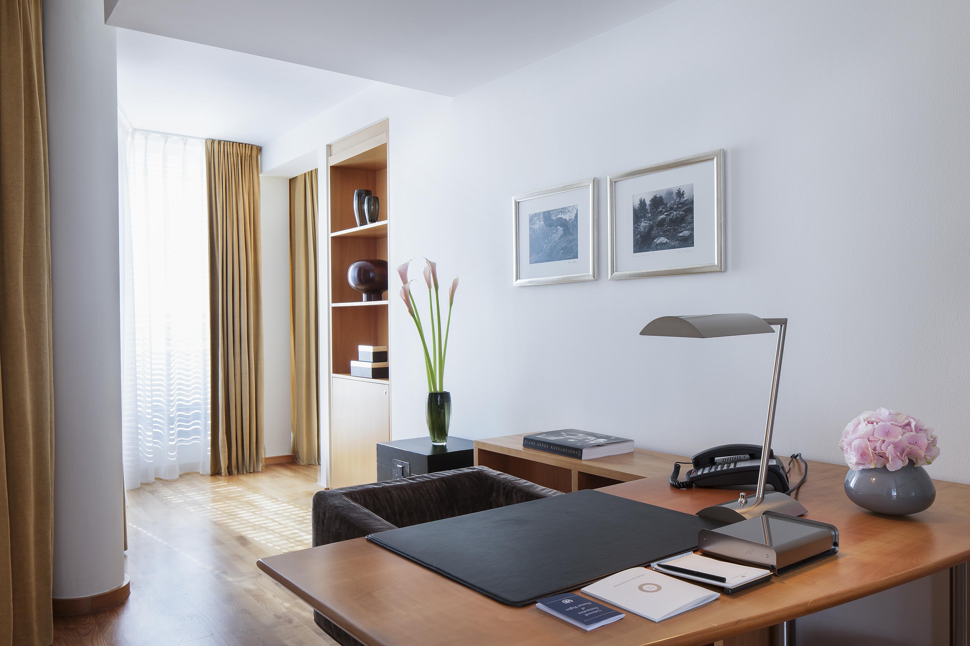The Mandala Berlin, A Member Of Design Hotels Exterior foto A typical study