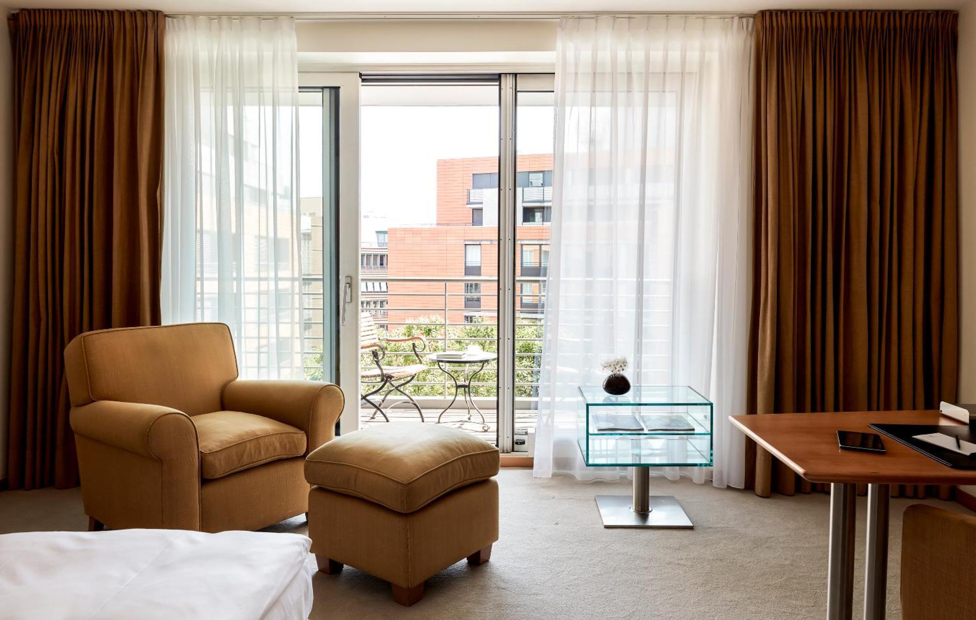 The Mandala Berlin, A Member Of Design Hotels Exterior foto A room at the hotel