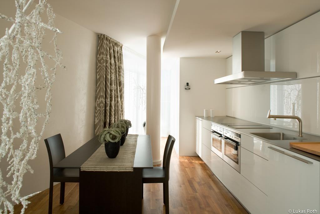 The Mandala Berlin, A Member Of Design Hotels Habitación foto A modern German kitchen